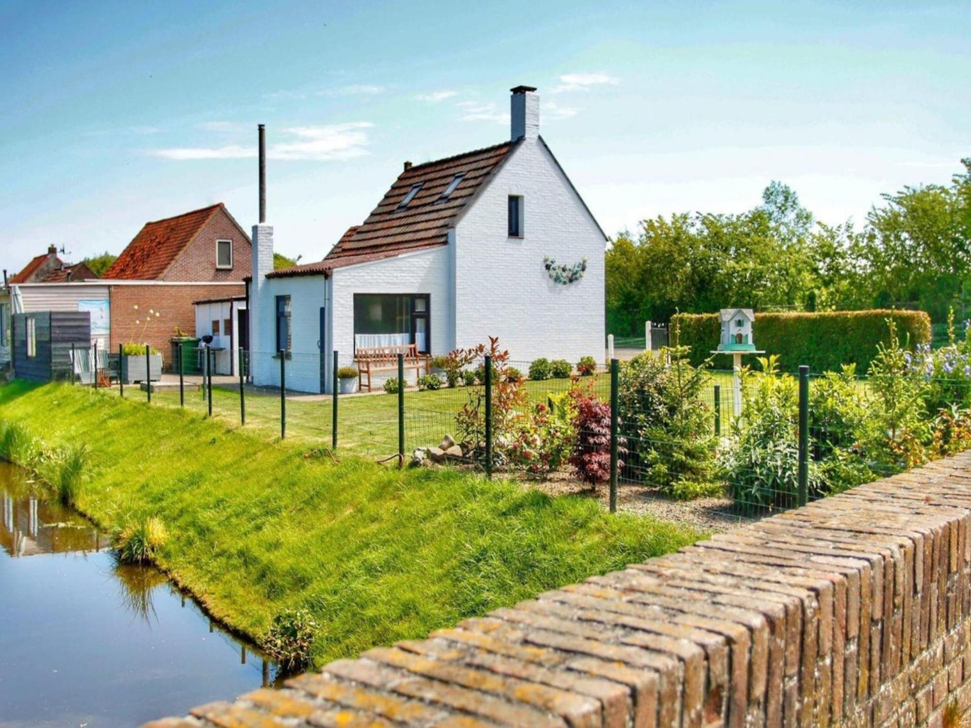 Near The Cycle Network Vakantiehuis Schoondijke